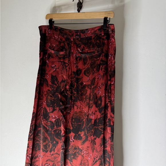 By Anthropologie Low-Rise Pleated Wide Leg‎ Trousers Pants Floral Satin Sz 8 - Picture 5 of 6
